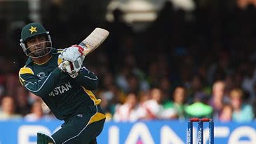 Shahzaib hits 104 in boundaries as Port Qasim rout State Bank