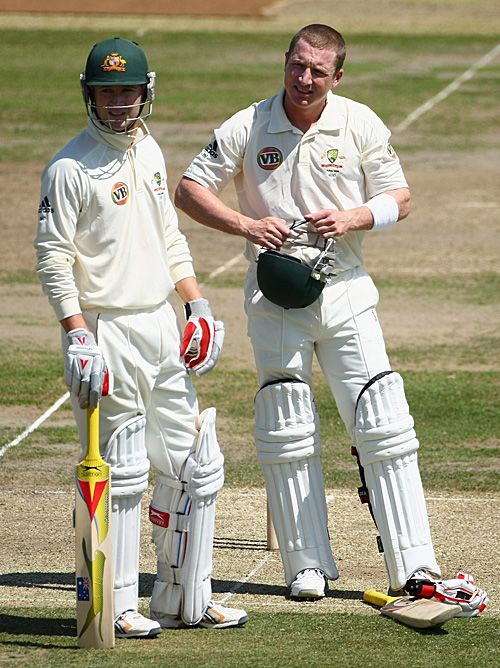 Australians recover after Sandri strikes