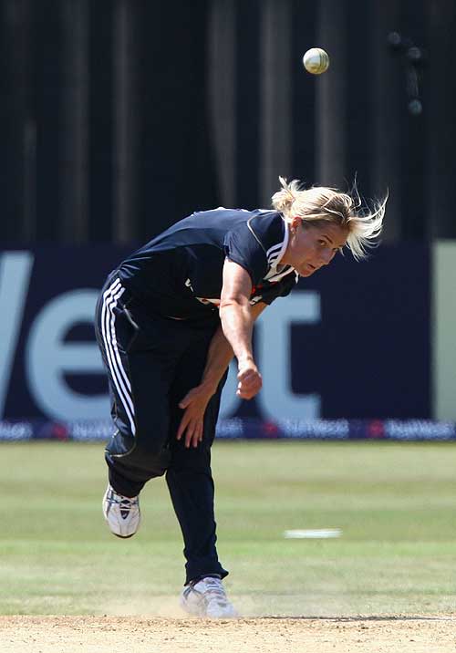 Brunt and Taylor lead clinical England win