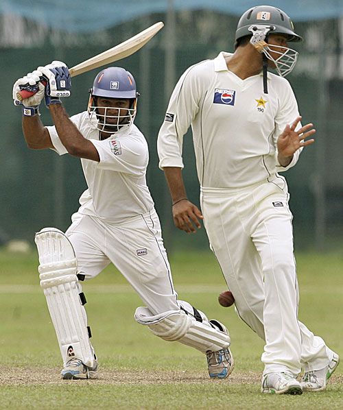 Gihan Rupasinghe plays a square drive