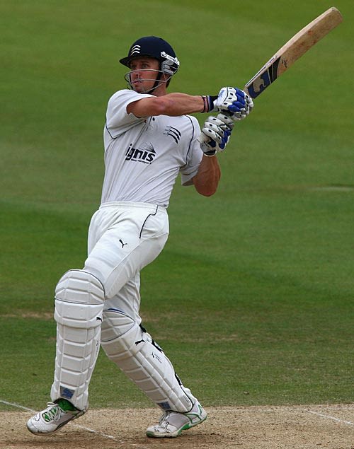 Compton ton earns Eagles draw