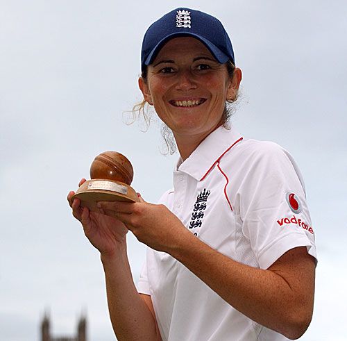Edwards calls for more women's Tests