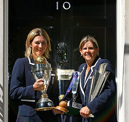Charlotte Edwards and Nicky Shaw pose outside 10 Downing Street
