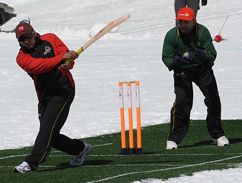 Ajay Jadeja looks for maximum