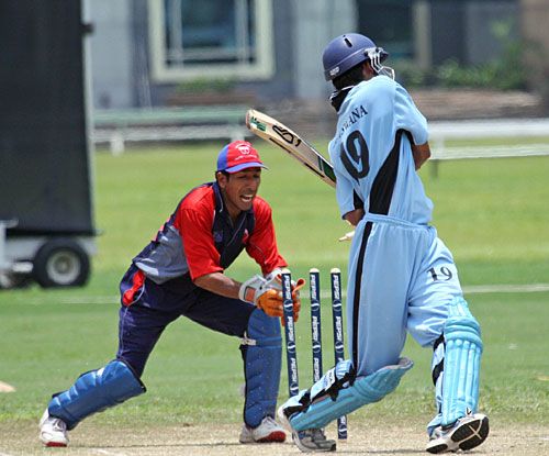 Taroesh Trivedi is stumped by Shahzad Ahmed