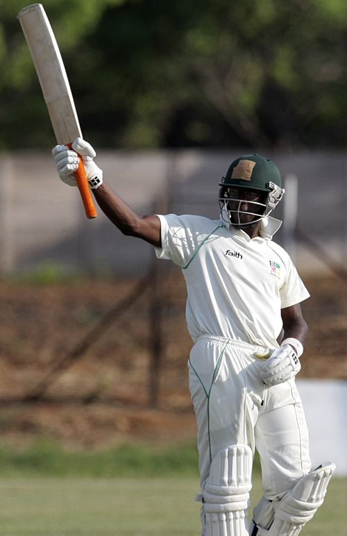 Sibanda and Lewis deliver Rhinos win