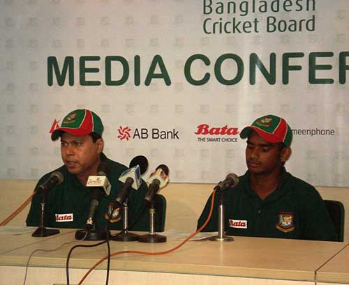 Bangladesh Under-19 captain Mahmudul Hasan (r), and coach Minhajul Abedin, speak about the England series