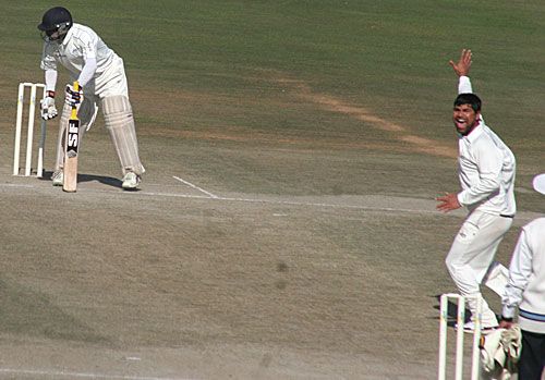 Himachal Pradesh's Ashok Thakur took 6 for 38