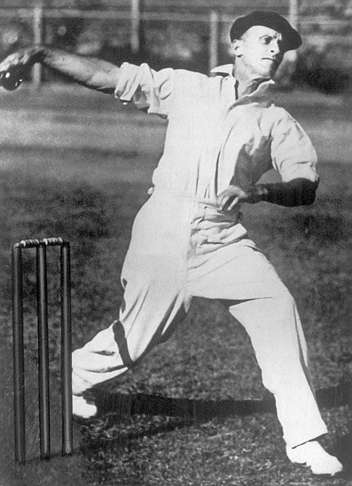 Clarrie Grimmett bowls