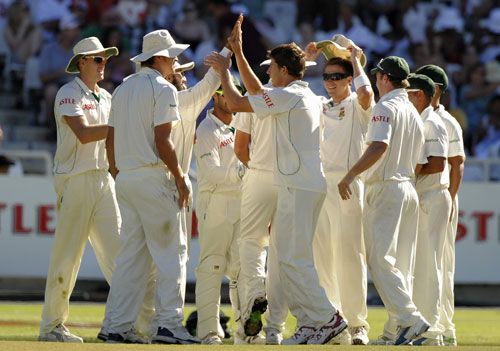 Friedel de Wet gave South Africa a vital breakthrough when he removed Alastair Cook