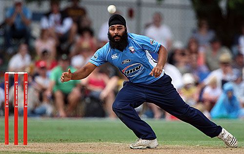 Auckland's Bhupinder Singh fields off his own bowling