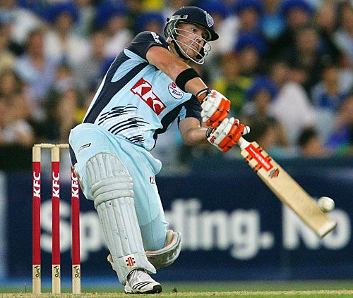 David Warner dominates one-sided fixture