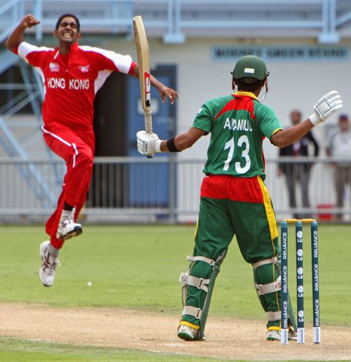 Aditya Kanthan grabs the wicket of Anamul Haque at McLean Park, Napier