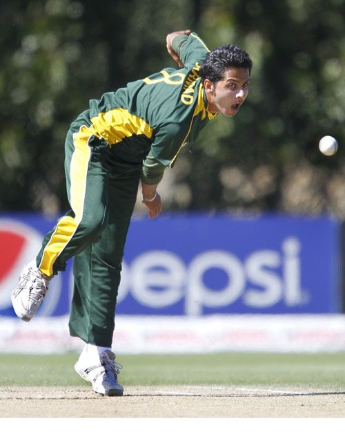 Sarmad Bhatti led Pakistan's bowling with 3 for 33