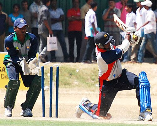 Dilhara Lokuhettige is bowled by Kaushal Lokuarachchi
