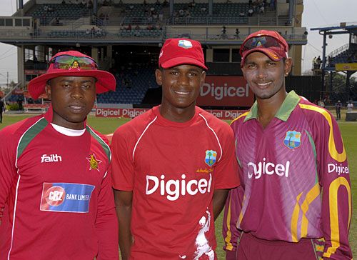 Prosper Utseya, Yannick Ottley and Denesh Ramdin strike a pose