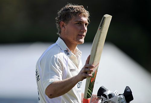 Rory Hamilton-Brown shines for Surrey