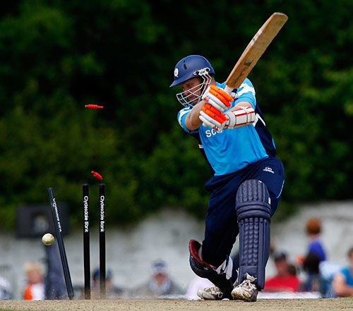 Douglas Lockhart played well for 46 but was yorked by Ajmal Shahzad looking to reach the landmark