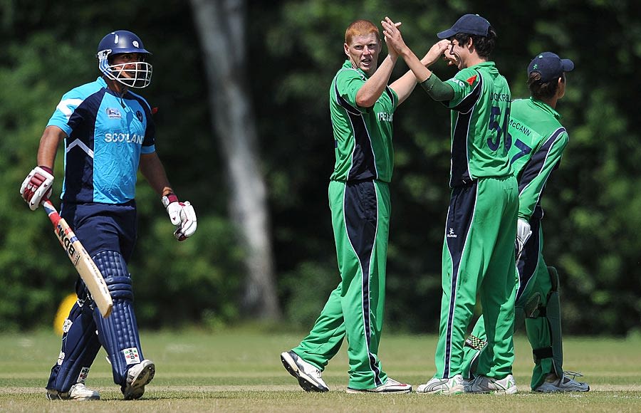 Kevin O'Brien celebrates the wicket of Omer Hussain