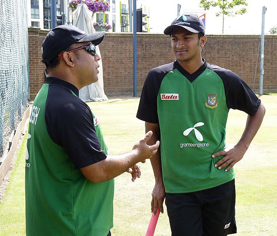 Khalid Mahmud has a chat with Shakib Al Hasan