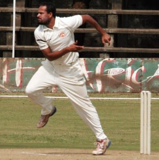 Yusuf Pathan leaves Uttar Pradesh in trouble