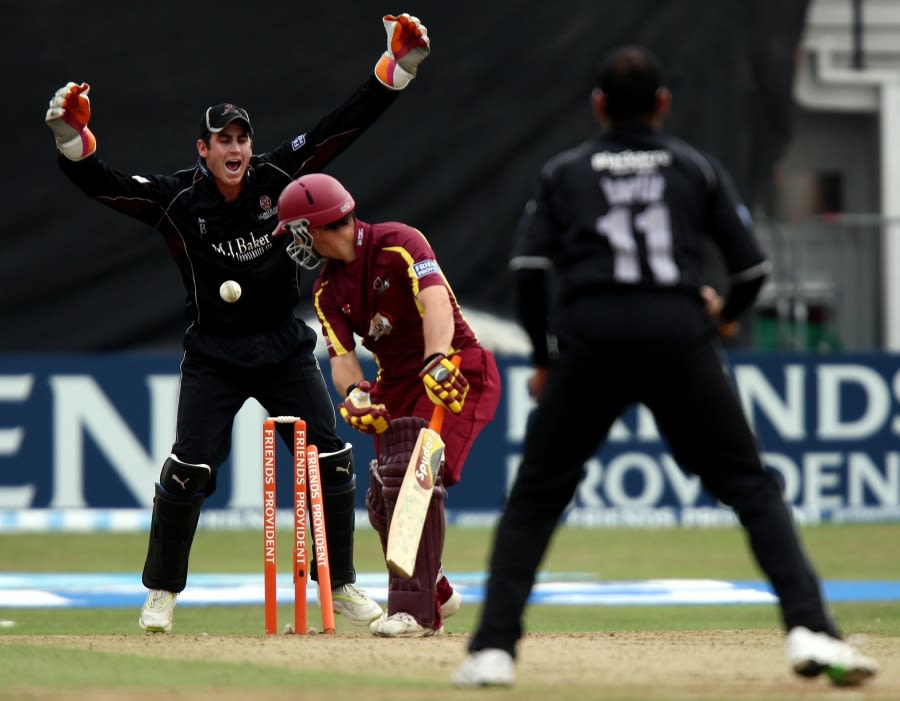 Rob White put together a run-a-ball 26 before he was bowled by Murali Kartik