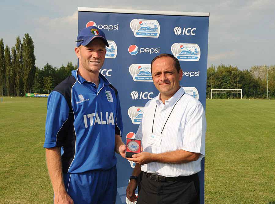 Andy Northcote recieves the Man-of-the-Match award