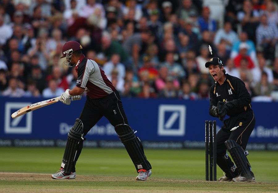 Richard Johnson produced a smart stumping to remove Murali Kartik