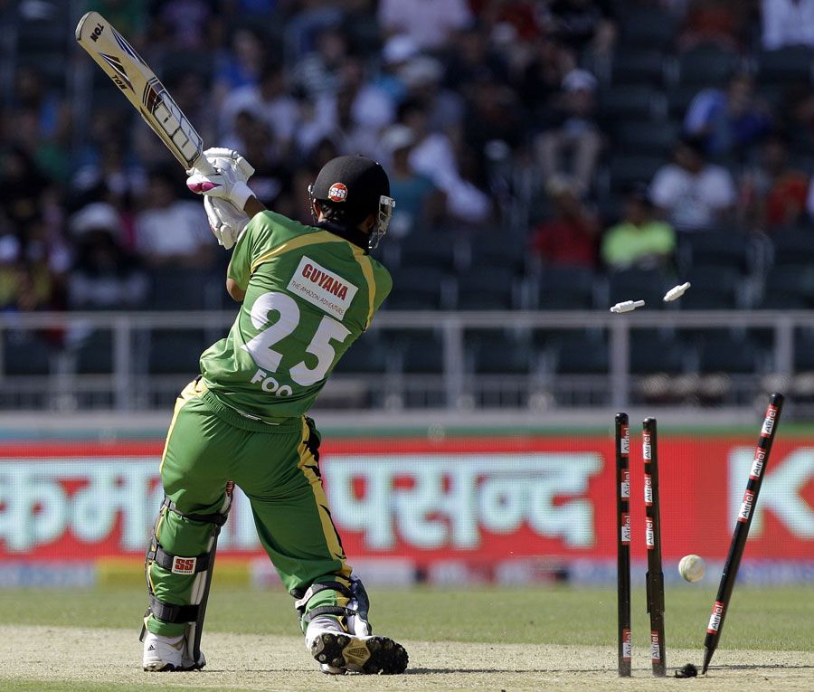 Jonathan Foo has his stumps rearranged