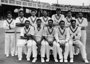 Former Pakistan opener Alimuddin dies aged 81