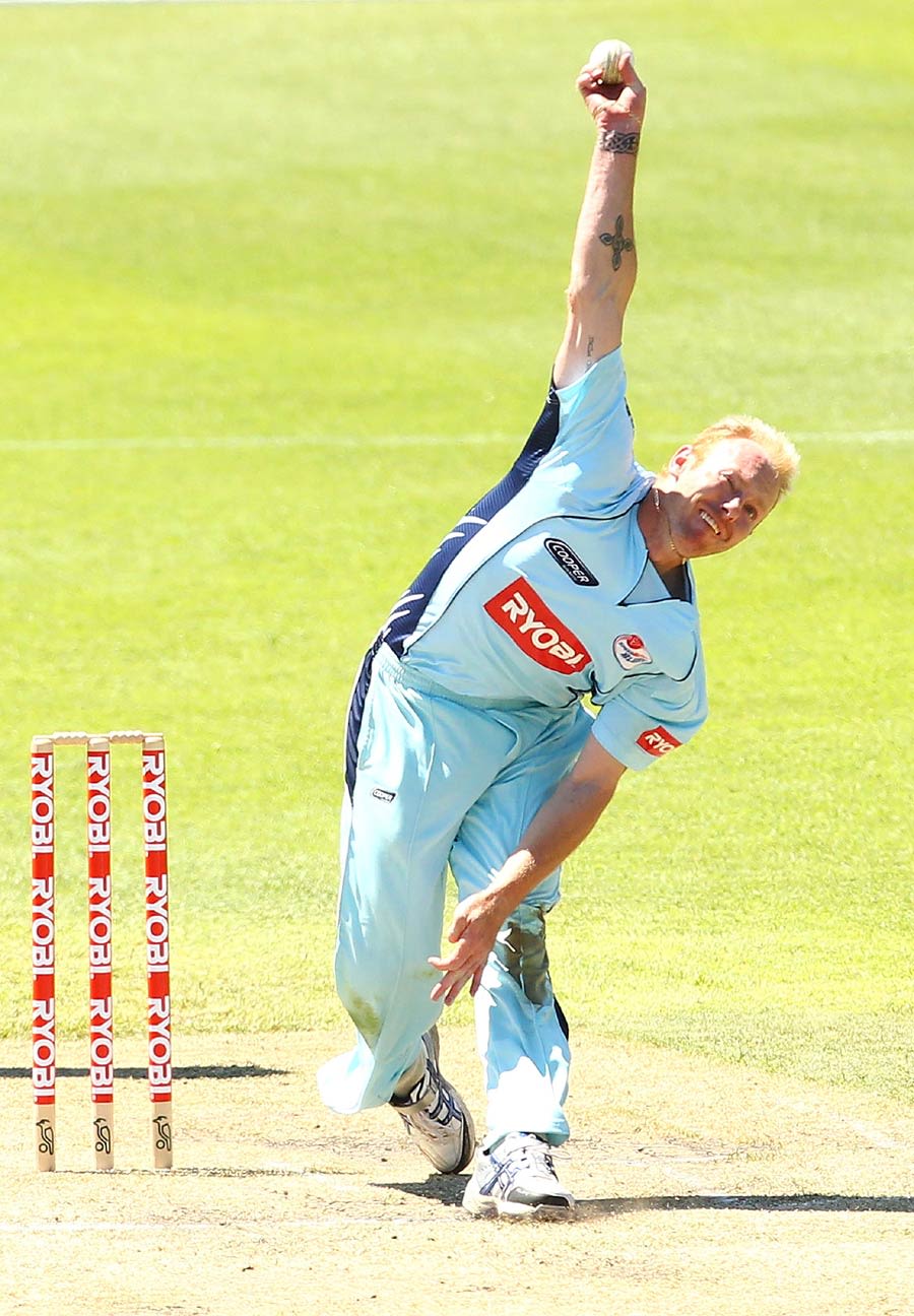 Scott Coyte sends down a delivery