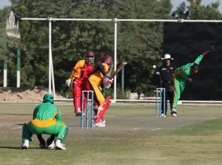 Kuwait extend dominance in second round