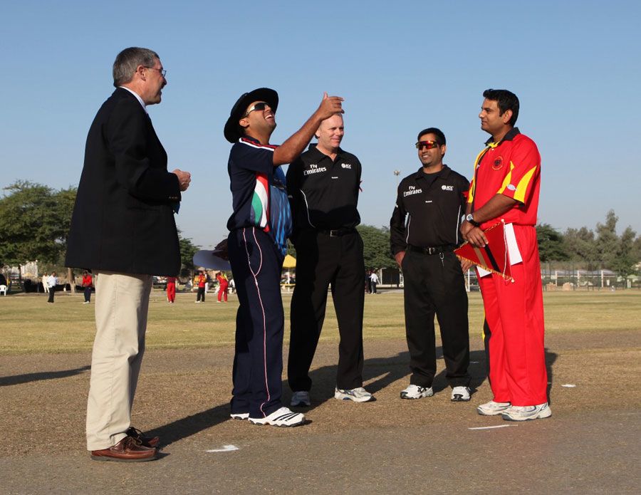Germany's Asif Khan and Kuwait's Hisham Mirza at the toss