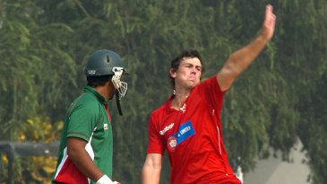 Zimbabwe switch focus to fast bowlers