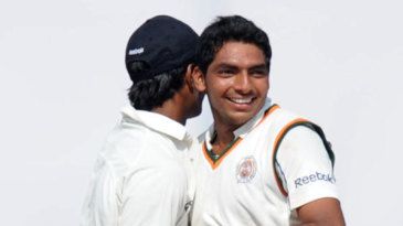 Bhatt 10-for leaves Baroda 122 chase