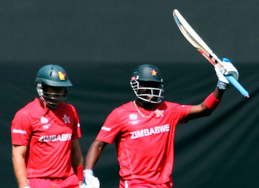 Botha and O'Brien secure tight victory