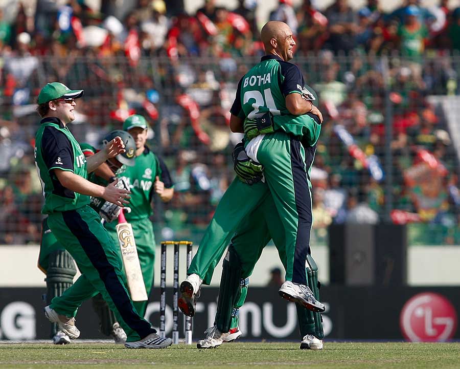 Andre Botha celebrates after claiming the huge wicket of Tamim Iqbal