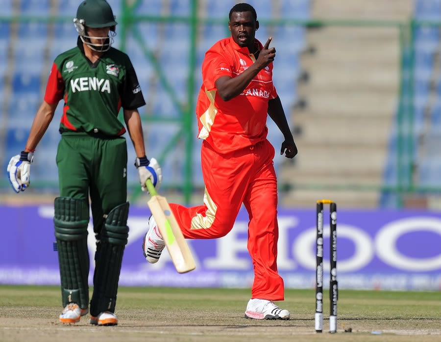 Henry Osinde bowled Seren Waters
