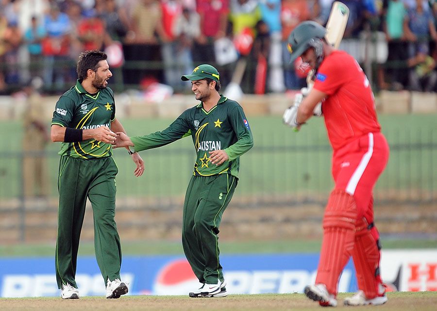 Shahid Afridi was gifted his first wicket when Greg Lamb popped back a return catch