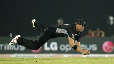 Oram, Bell to coach New Zealand women