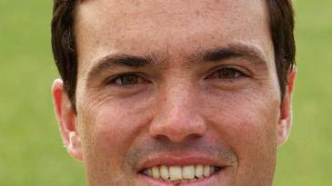 Moore leads strong Derbyshire reply