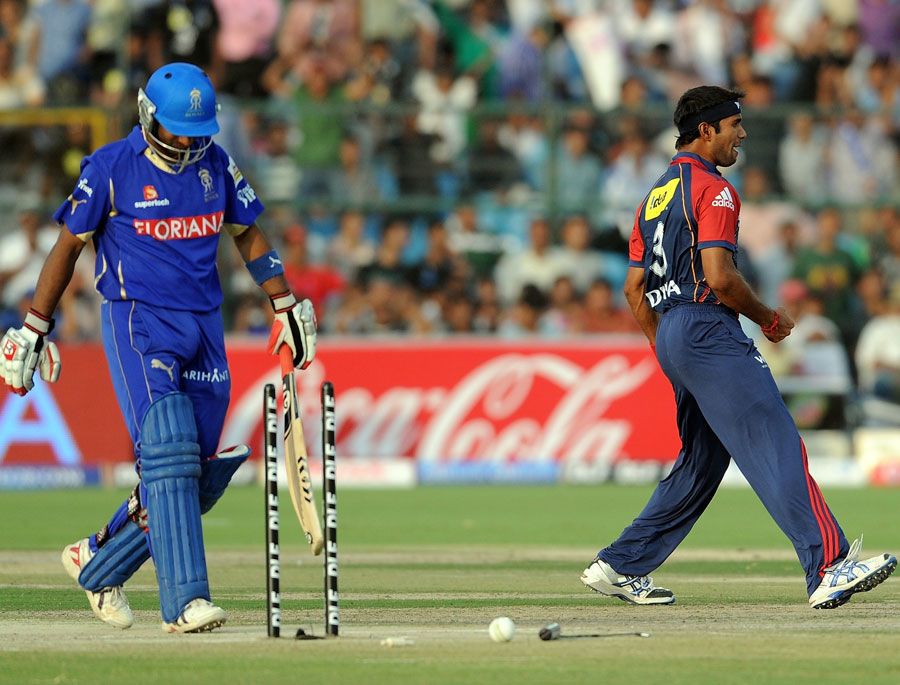 Ashok Dinda removes Amit Paunikar's middle stump