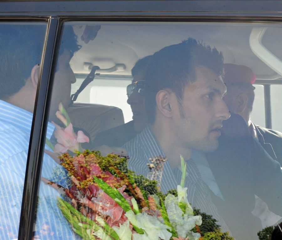 Zulqarnain Haider leaving Islamabad airport