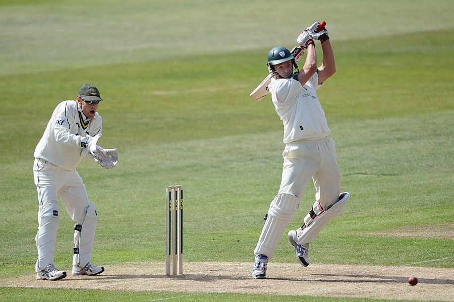 Damien Wright boosted Worcestershire with a brisk 65