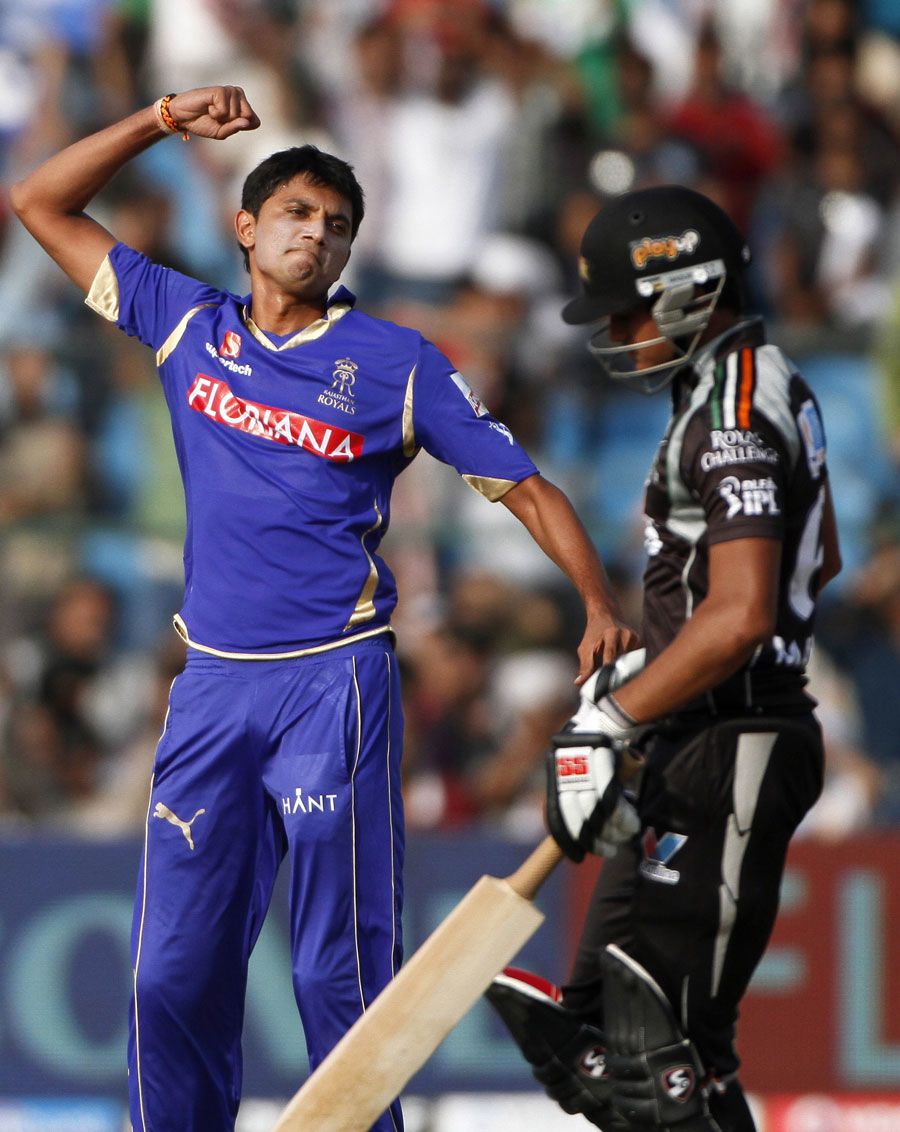 Siddharth Trivedi got the wicket of Manish Pandey