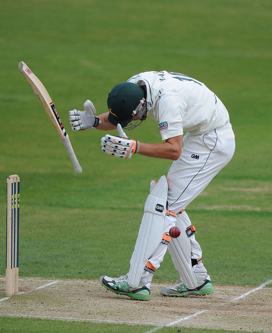 Phillips and Adams rescue Nottinghamshire