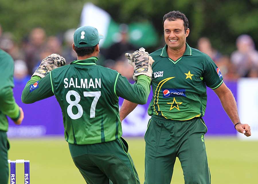 Tanvir Ahmed got rid of Ed Joyce early