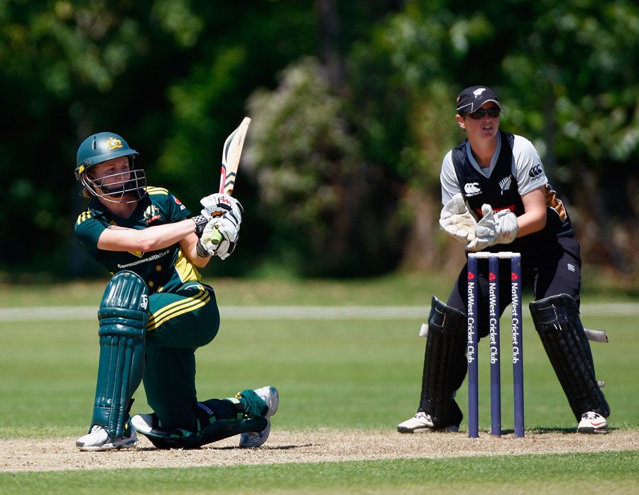 Leah Poulton picks a gap on the leg side