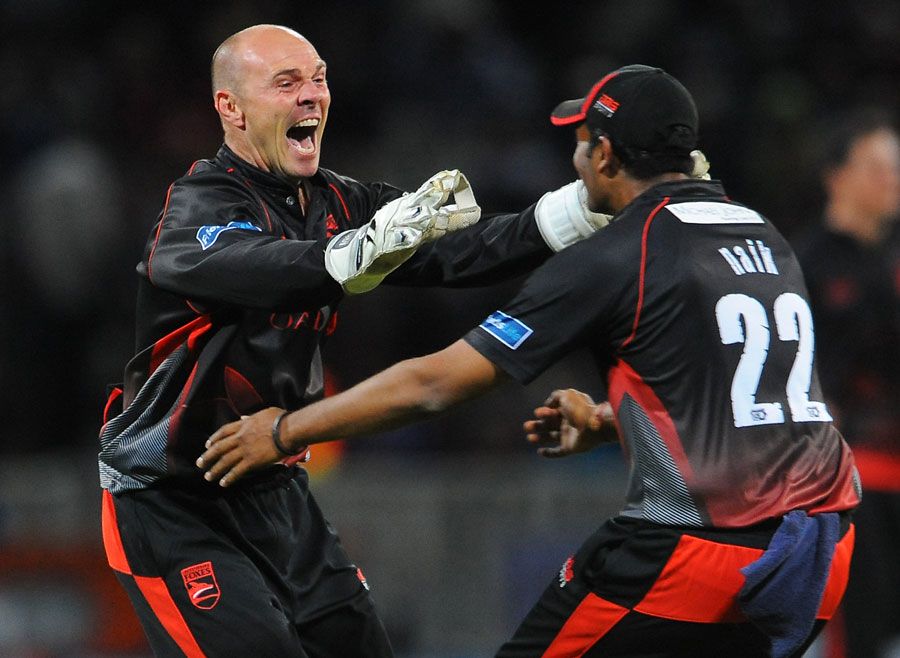 Paul Nixon's incredible one-handed take to dismiss Kieron Pollard inspired Leicestershire to a memorable triumph