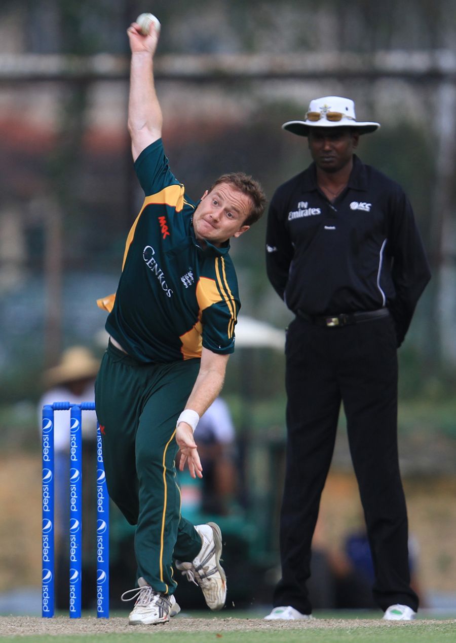 Stuart Bisson bowls for Guernsey